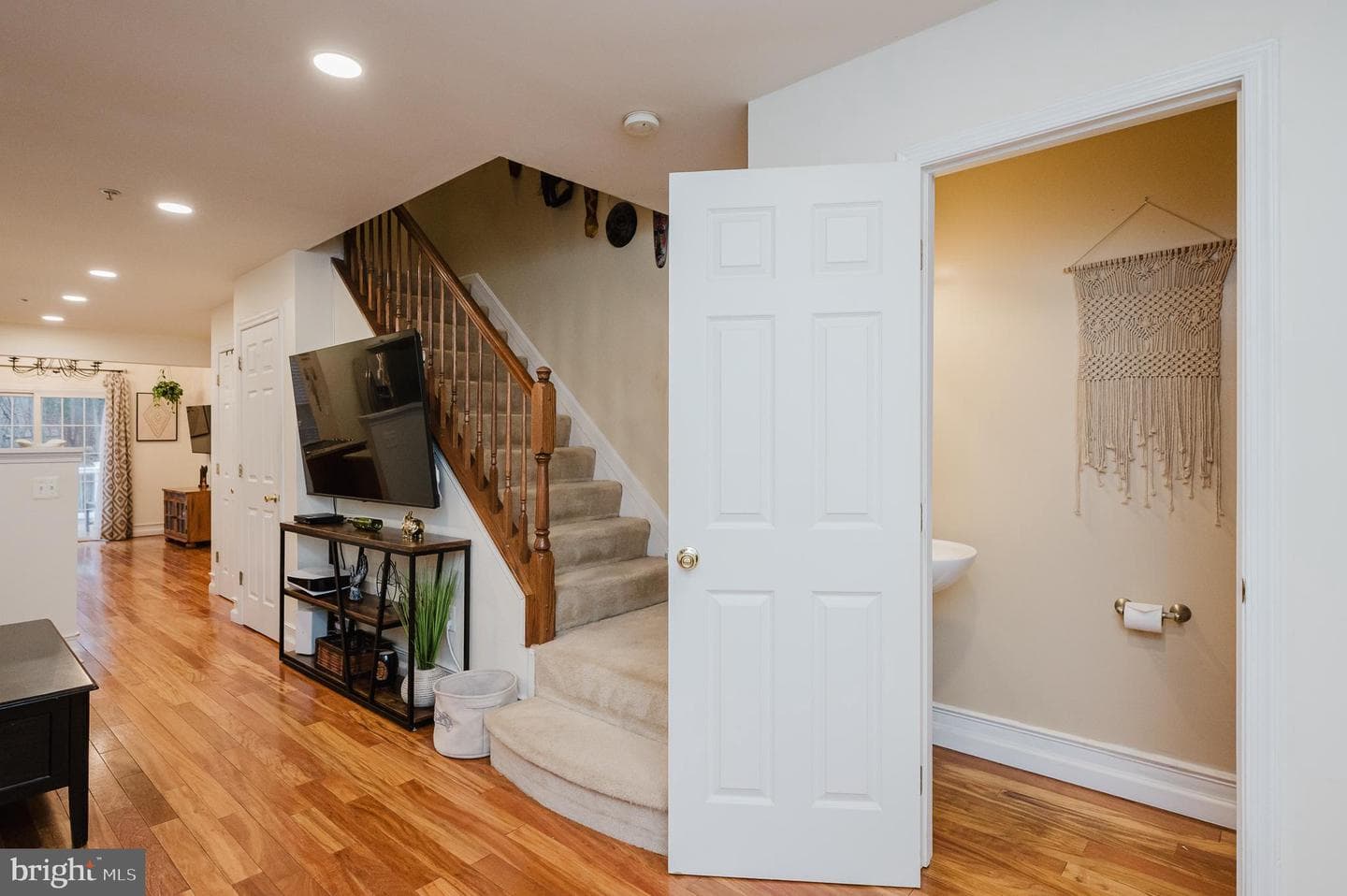 1204 Splashing Brook Drive photo 4