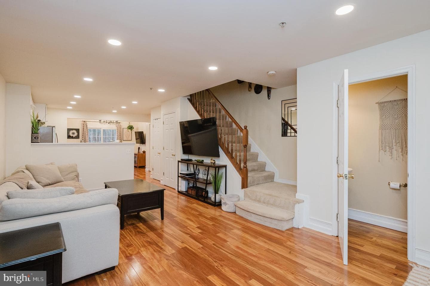 1204 Splashing Brook Drive photo 8