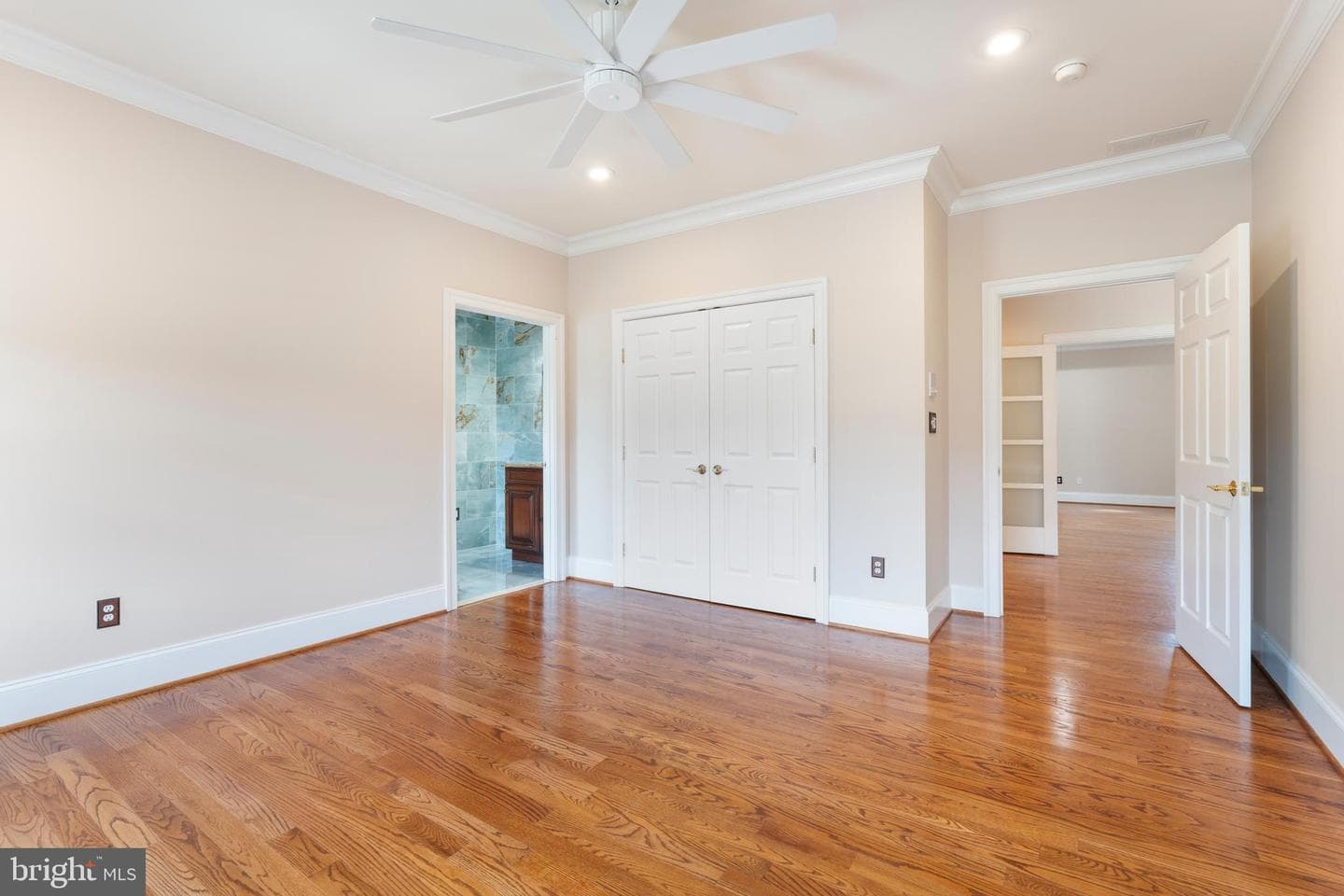 1410 Falls Crest Drive photo 33