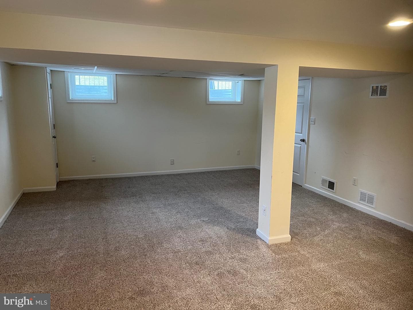 614 Camelot Drive photo 31