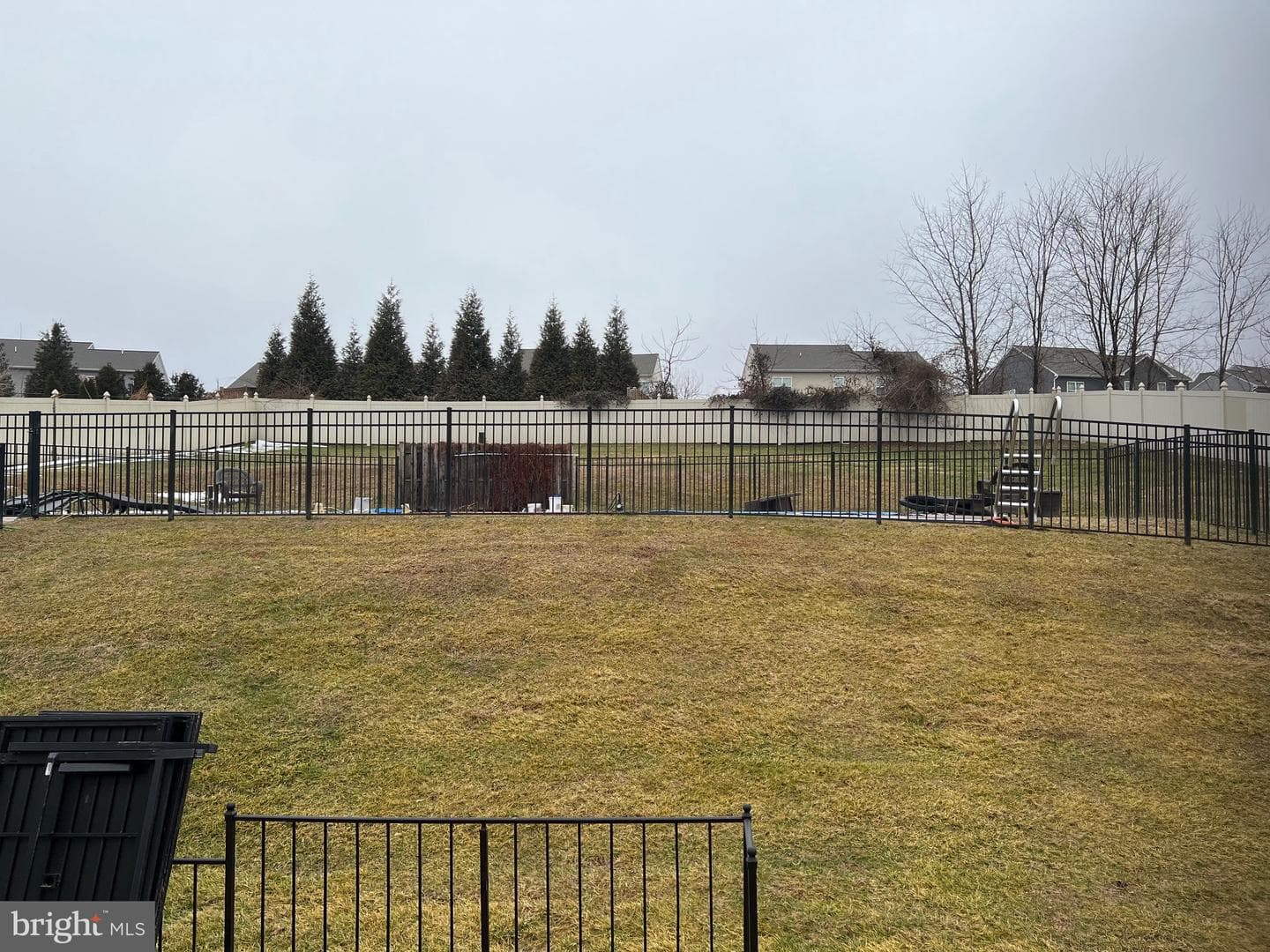 614 Camelot Drive photo 35