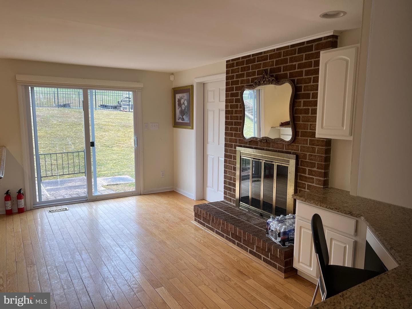 614 Camelot Drive photo 6