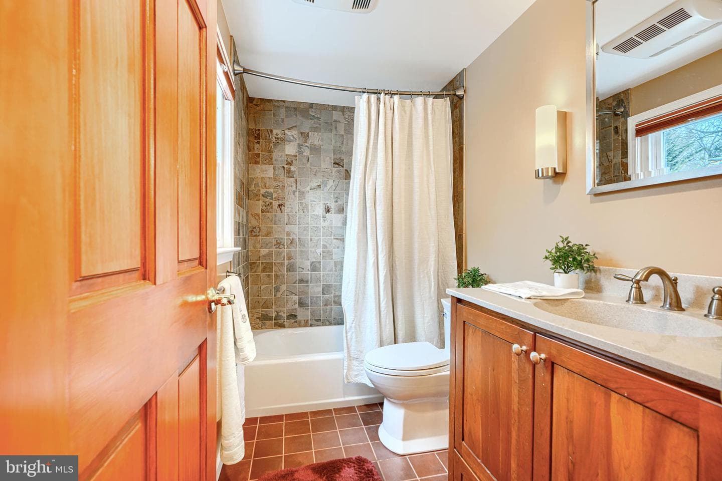 1202 Vermont Road photo 49
