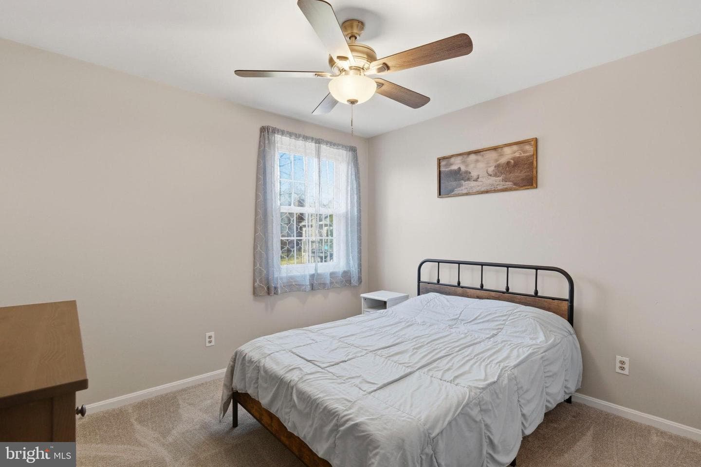 902 E Broadway photo 21