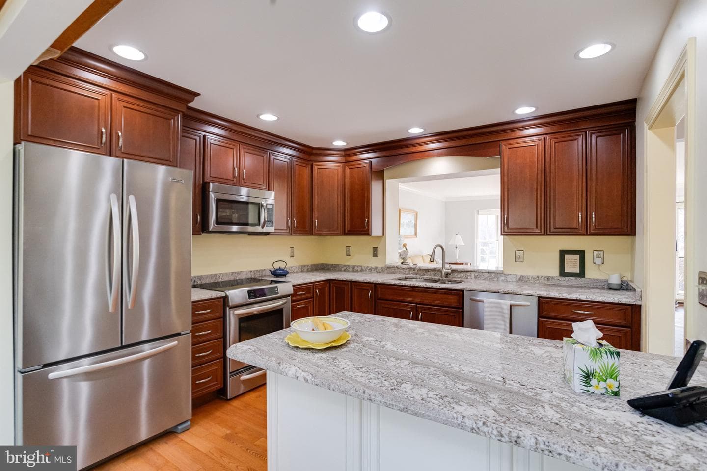 200 Temple Drive photo 20