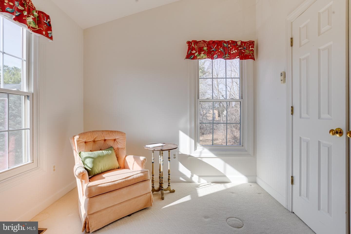 200 Temple Drive photo 48