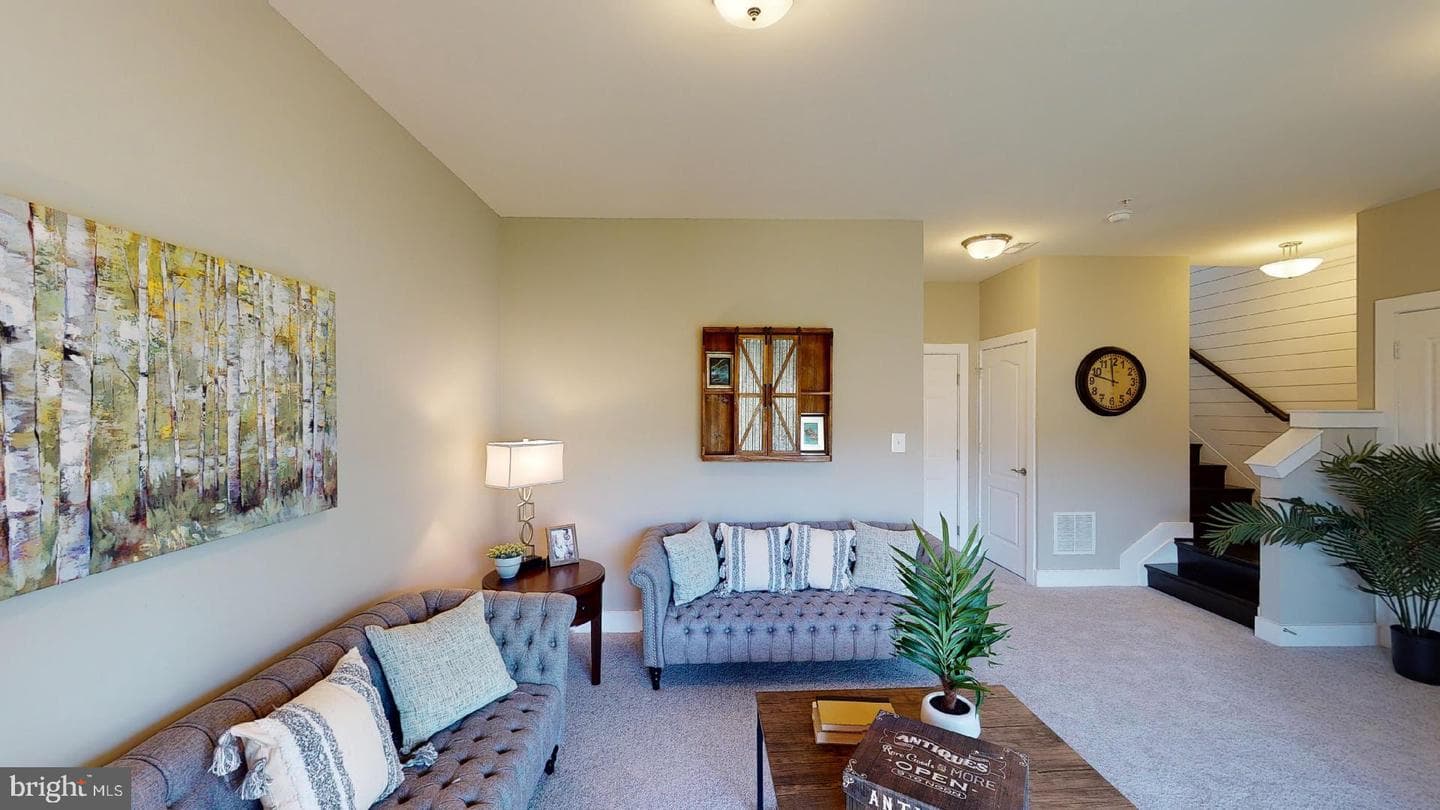 2310 Bell'S Tower Court photo 6