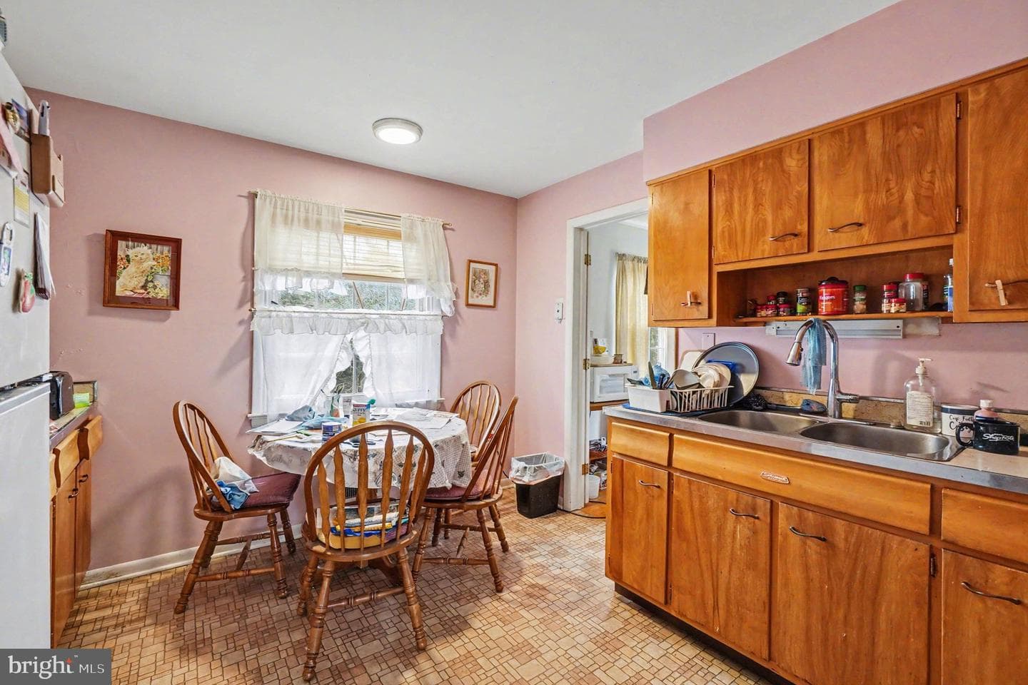 501 Giles Street photo 11