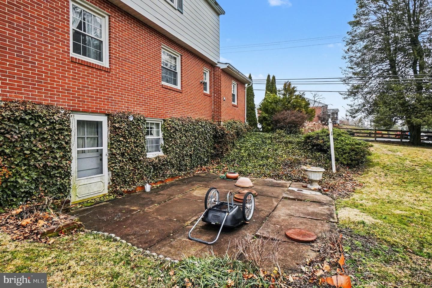 501 Giles Street photo 33