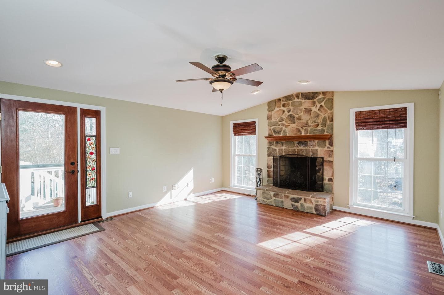 1114 E Viking Court photo 16