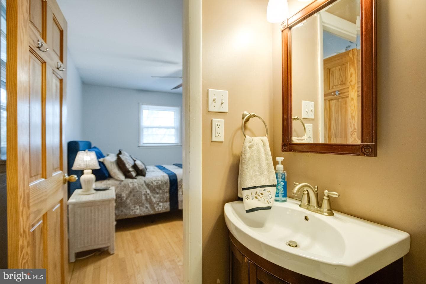 520 Woodbury Way photo 44