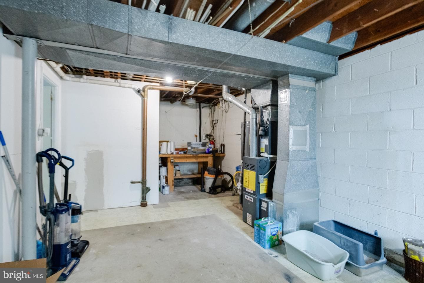 520 Woodbury Way photo 58