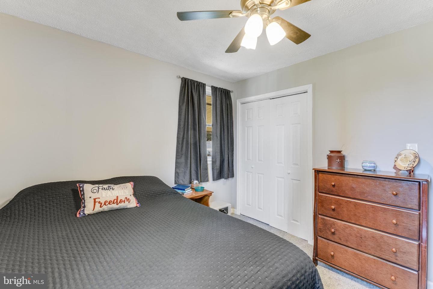 2203 Willoughby Beach Rd photo 10