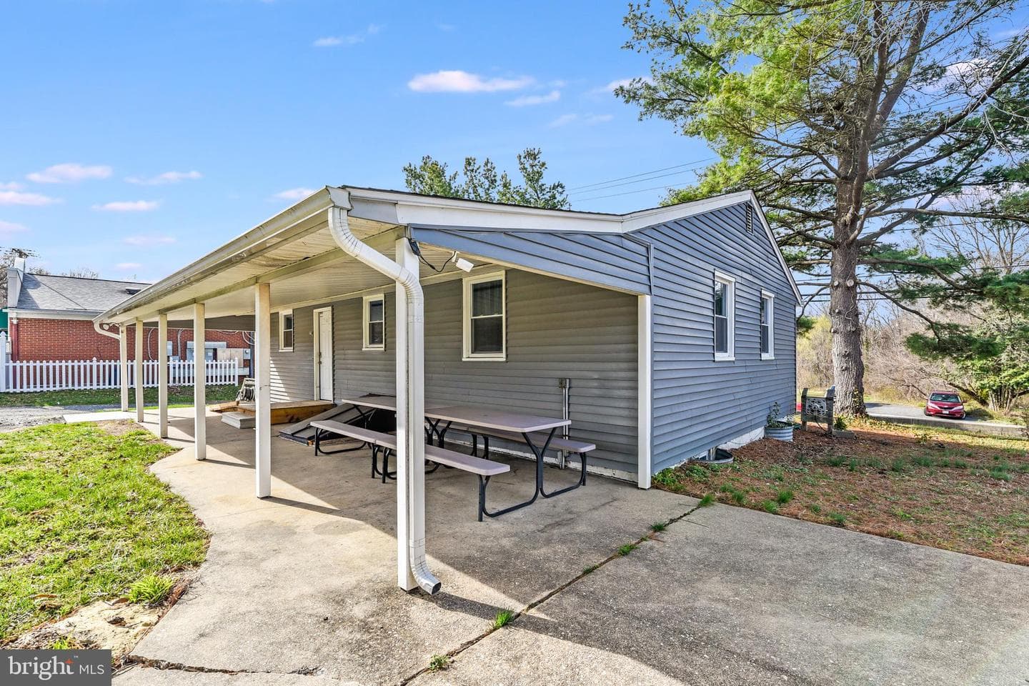 2203 Willoughby Beach Rd photo 24