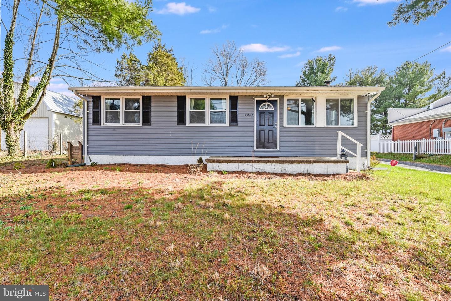 2203 Willoughby Beach Rd photo 30