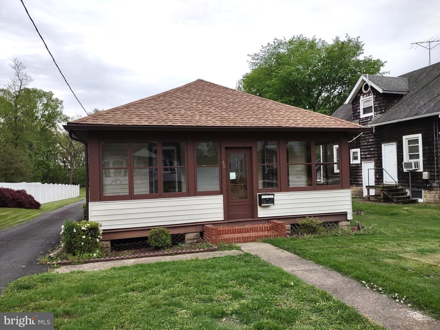 45 Mount Royal Avenue photo 3