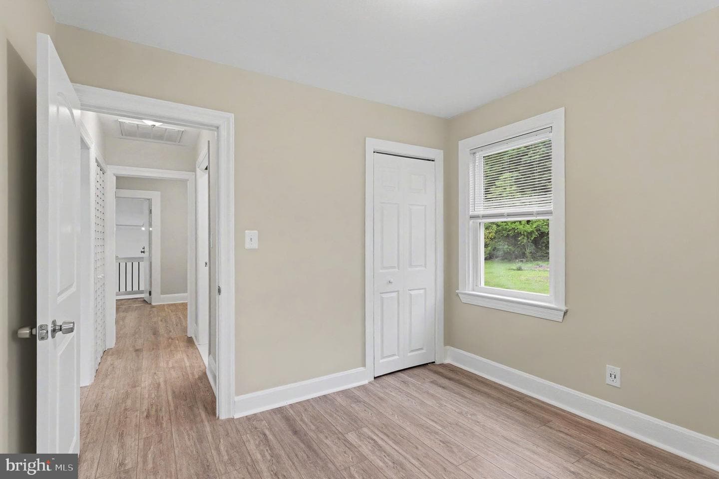 403 Edmund Street photo 15