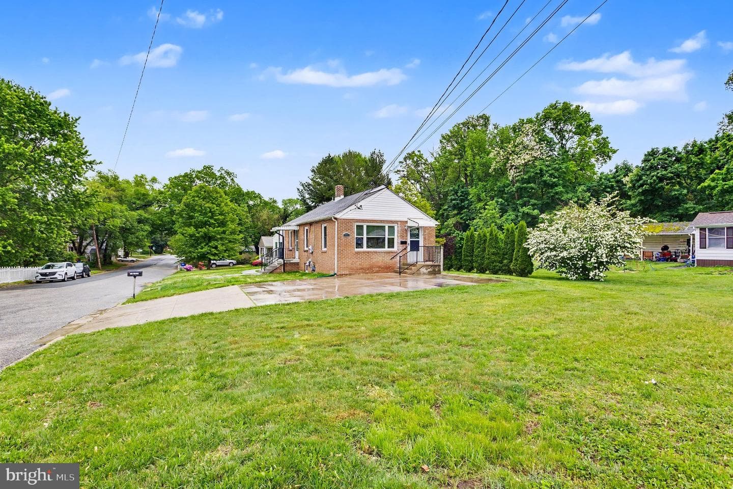 403 Edmund Street photo 3
