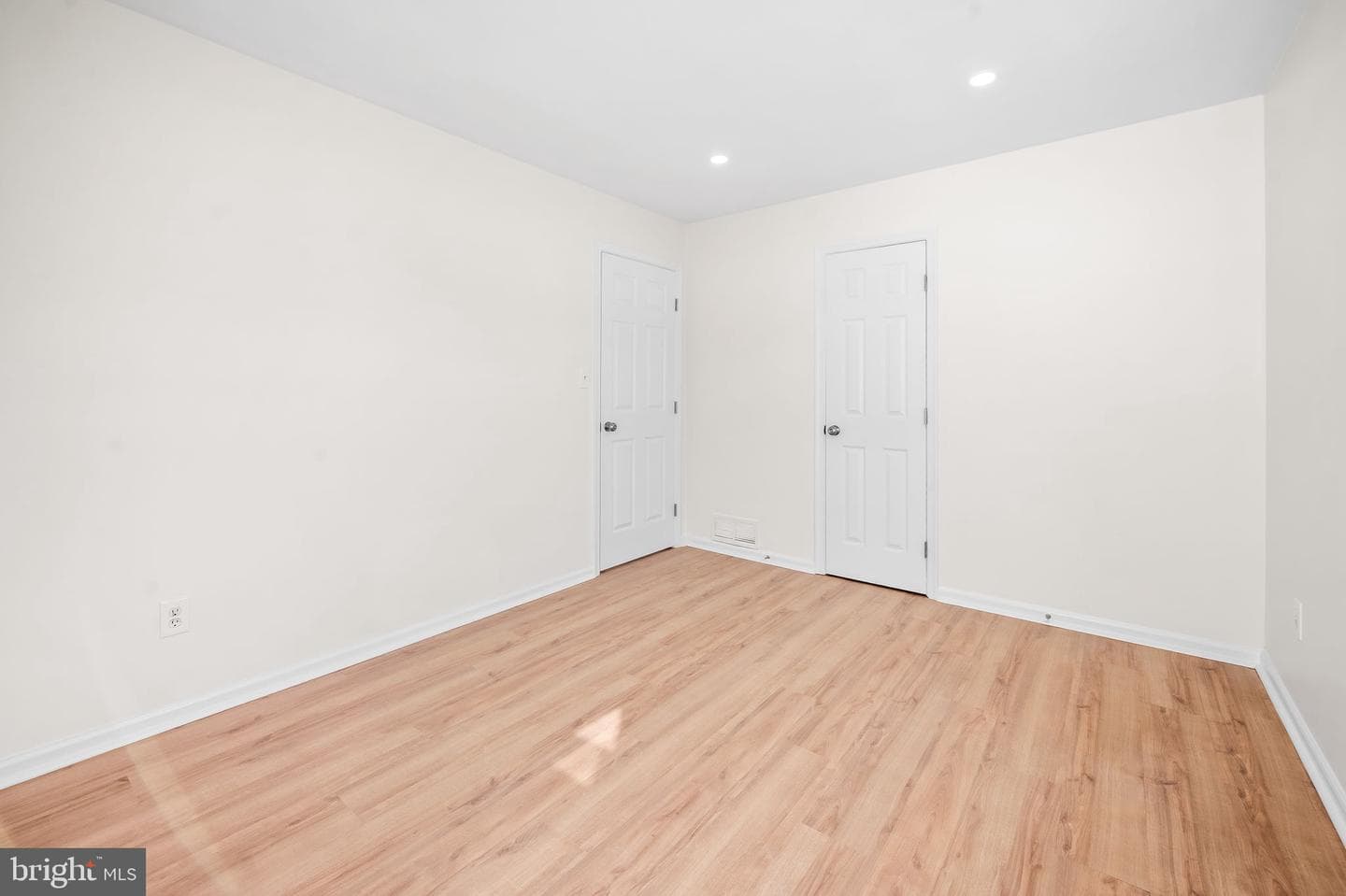 150 Allendale Avenue photo 11