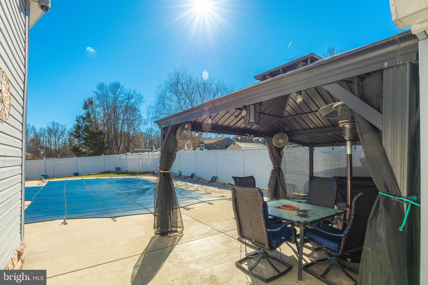 716 Paradise Road photo 27