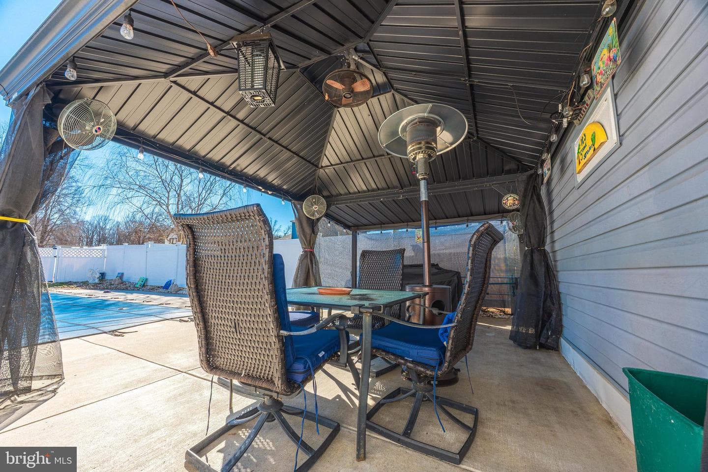 716 Paradise Road photo 28