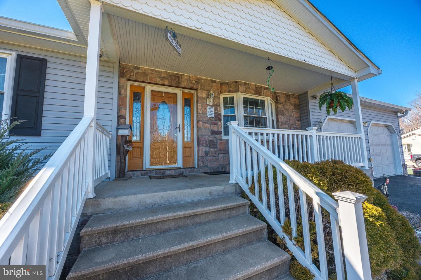 716 Paradise Road photo 4