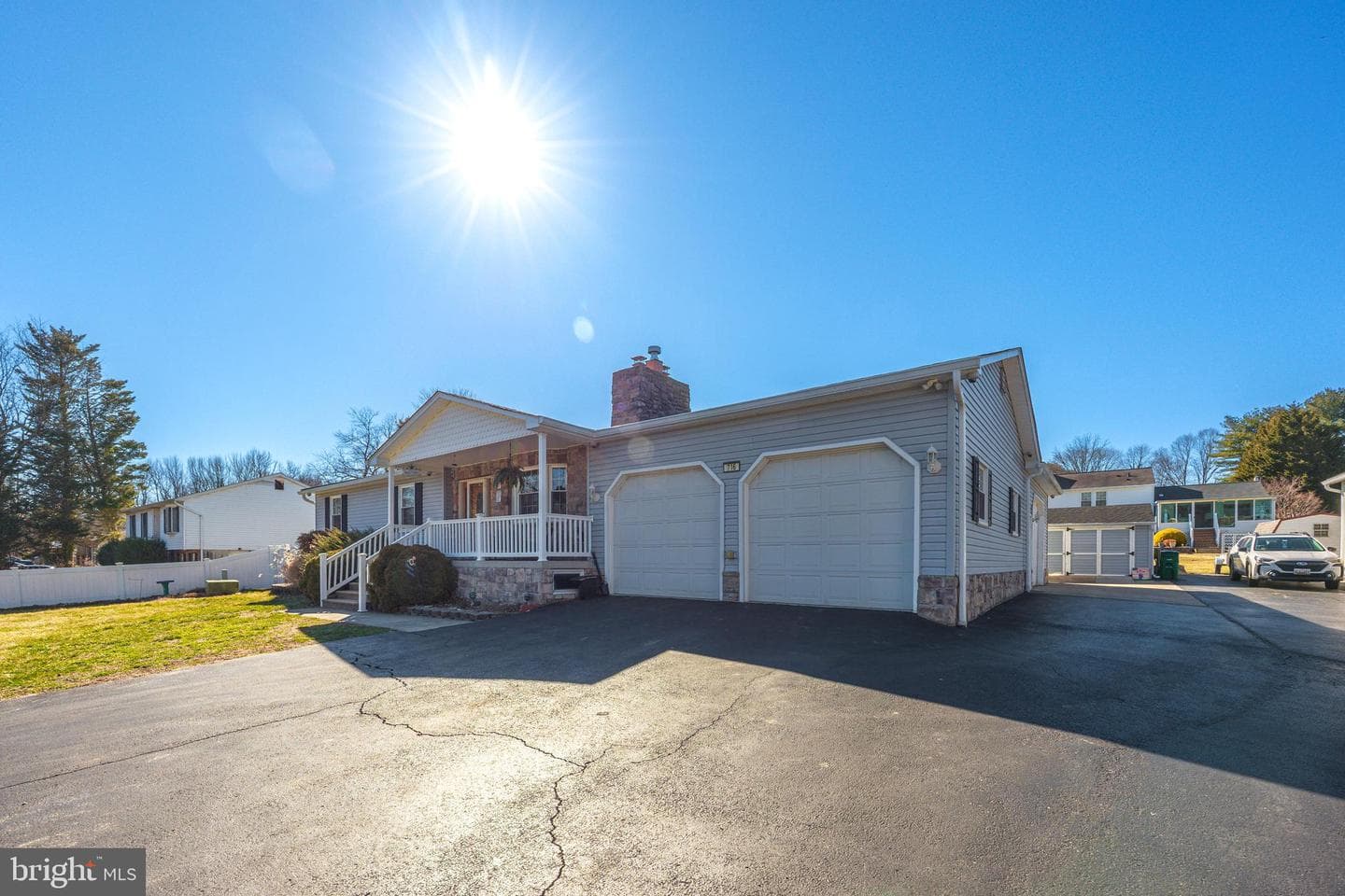 716 Paradise Road photo 7