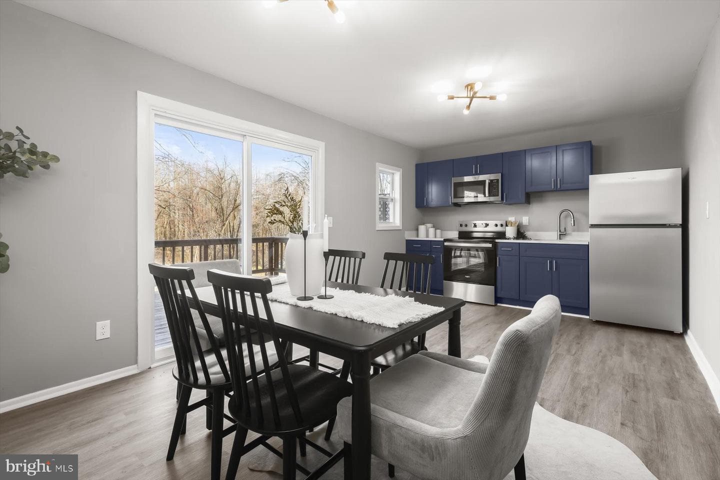 1471 Charlestown Drive photo 4