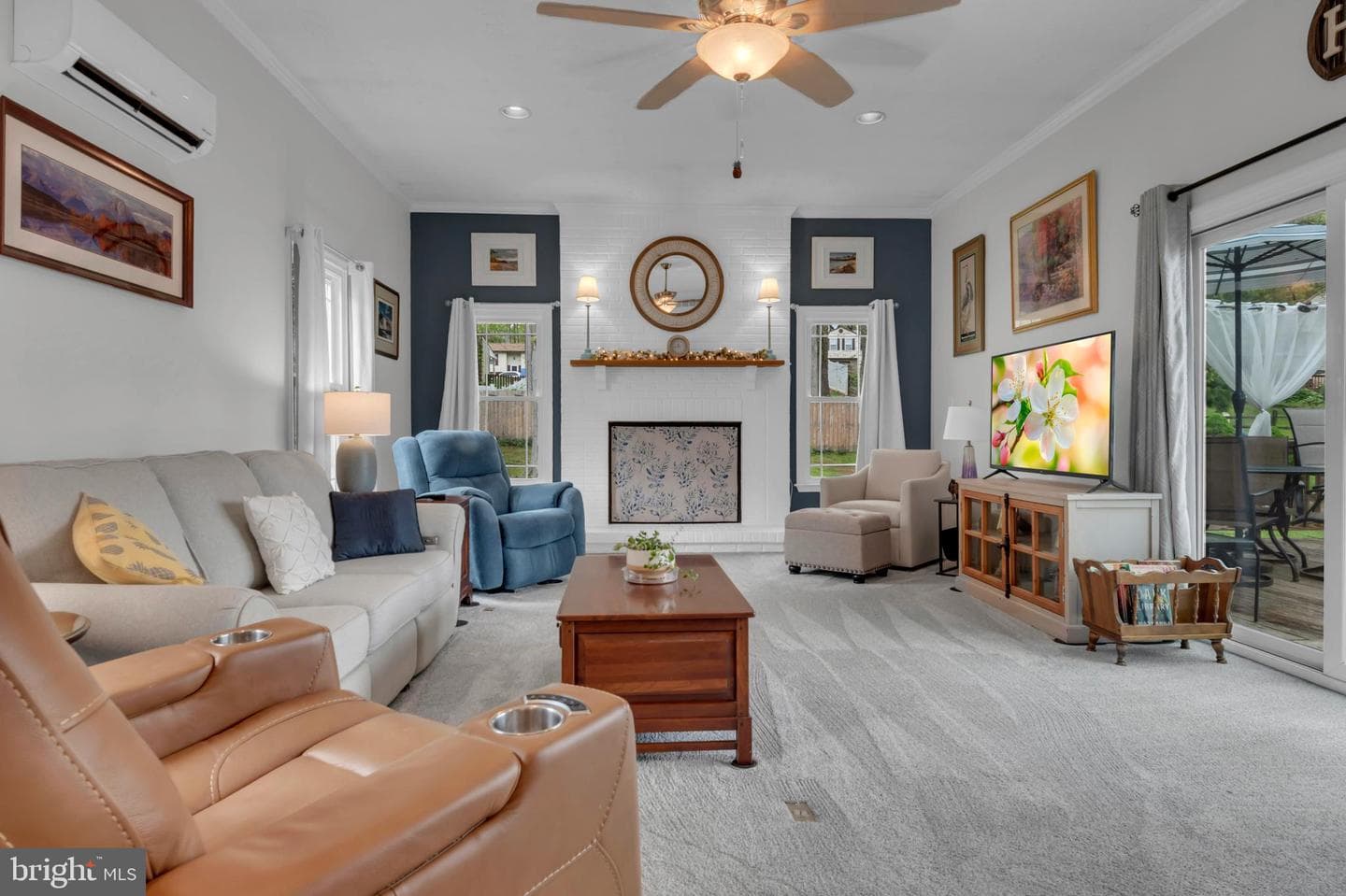 208 Yellow Brick Court photo 3