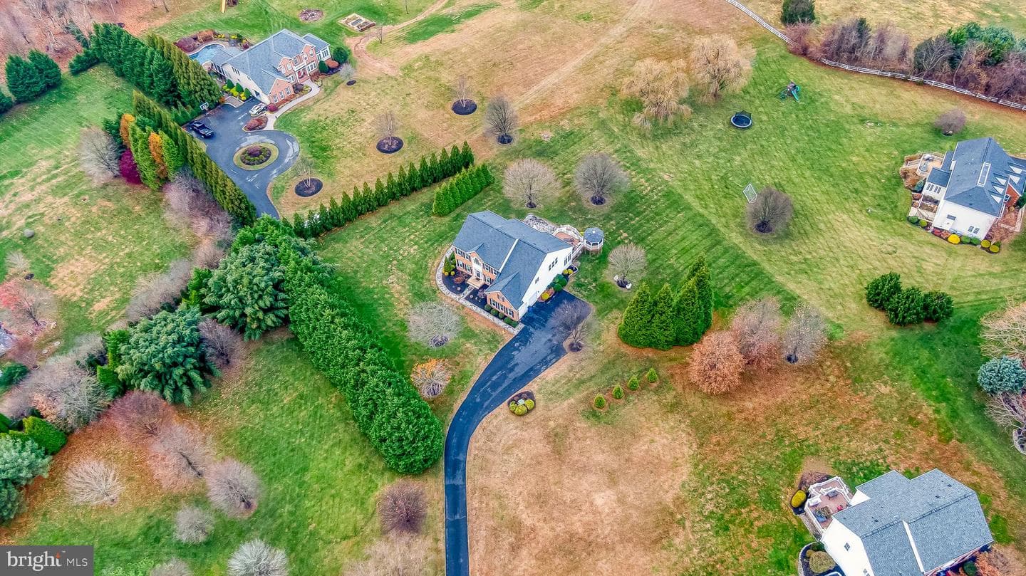 112 Bower Lane photo 103