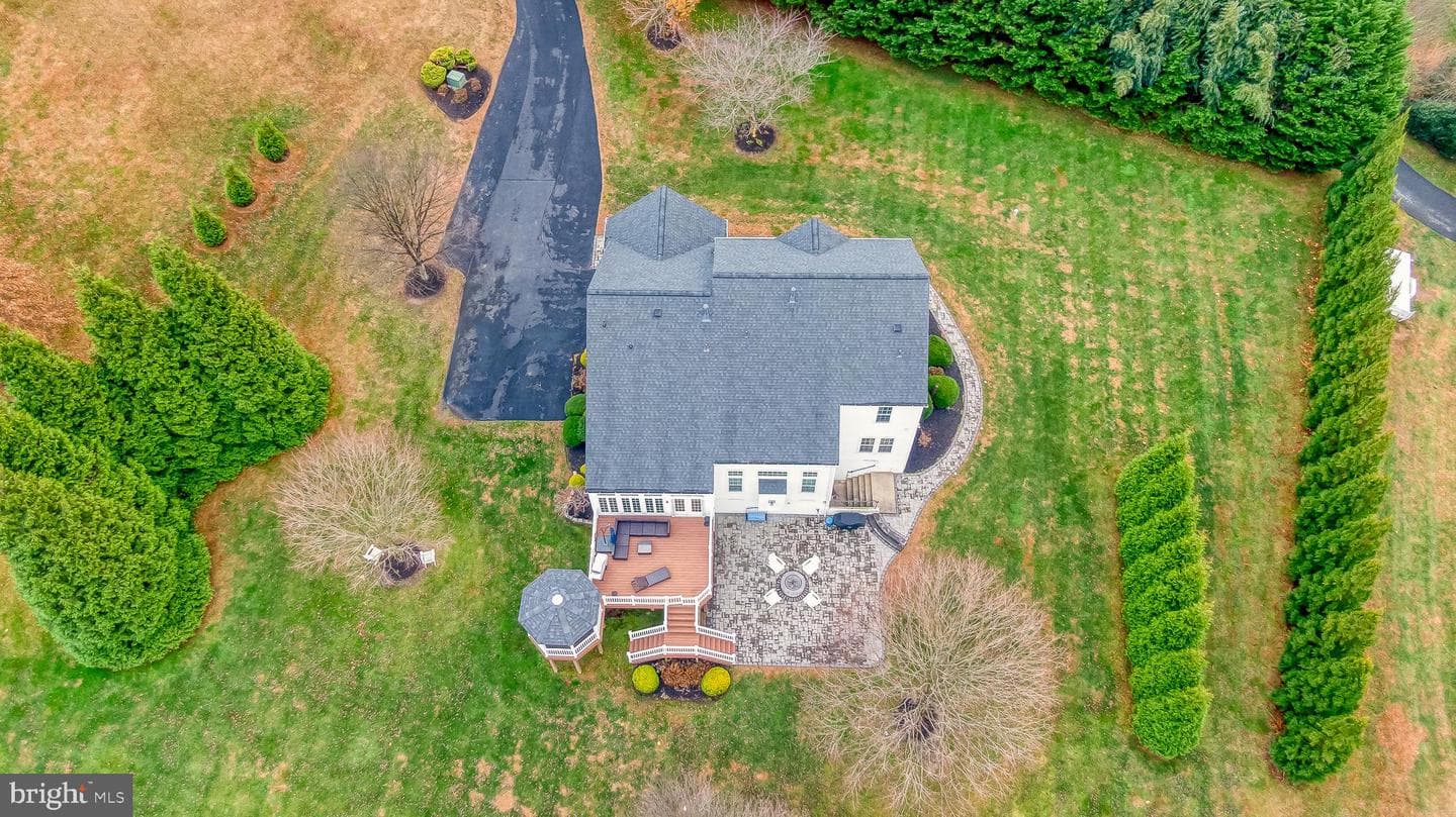 112 Bower Lane photo 113