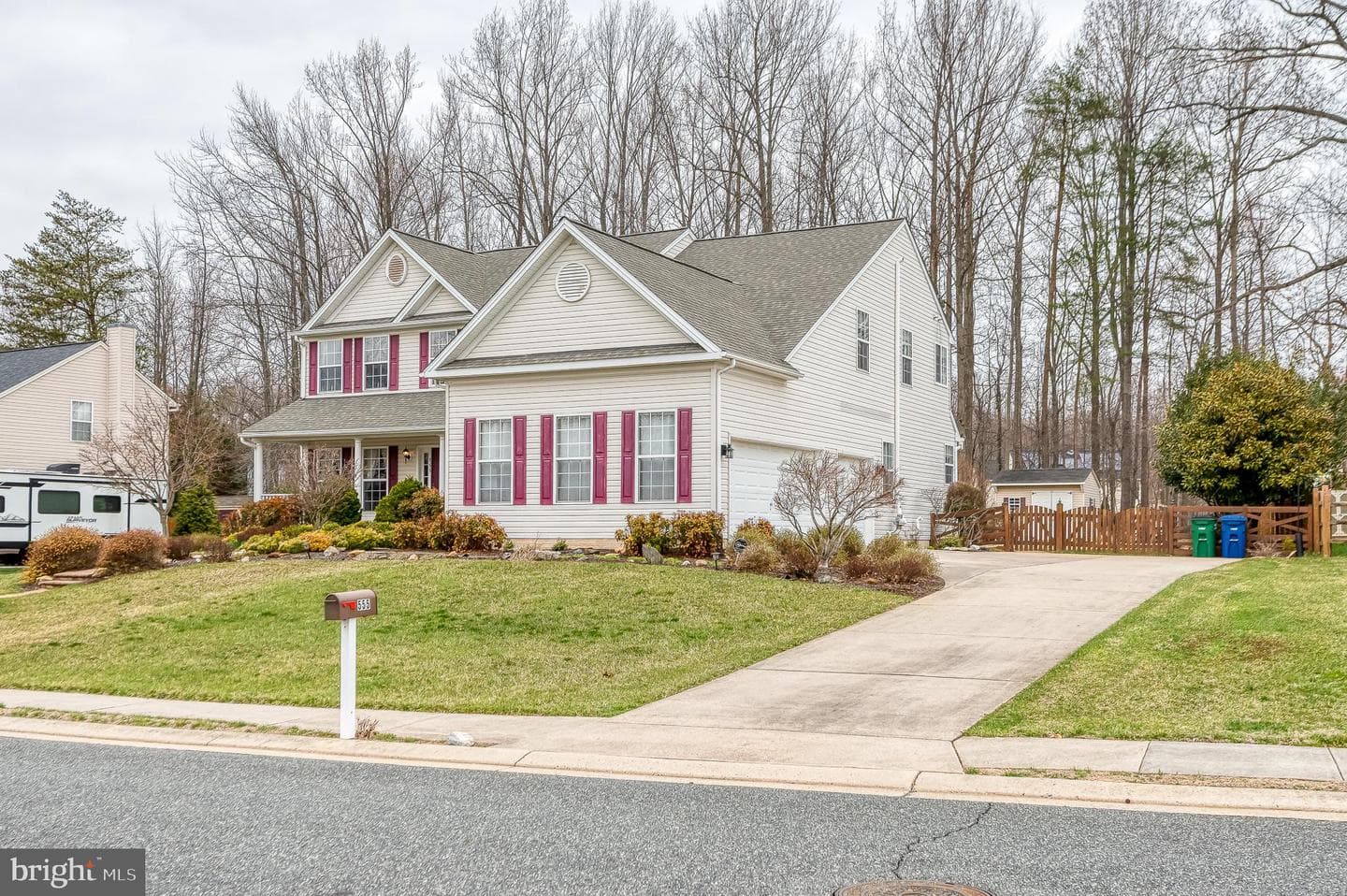 555 Beards Hill Road photo 2