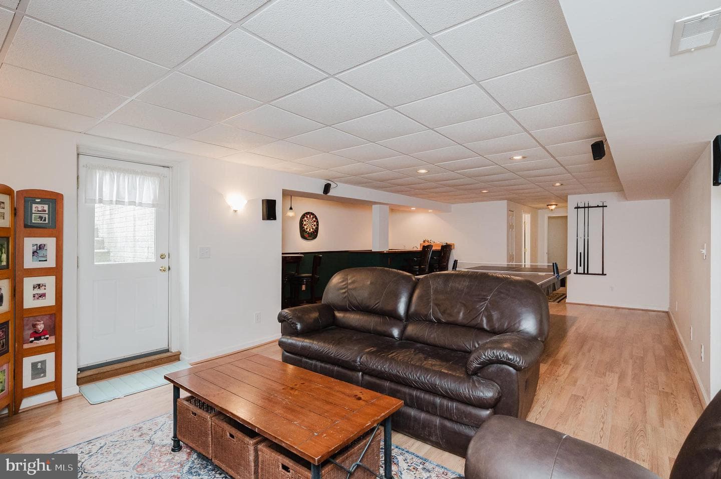 555 Beards Hill Road photo 77