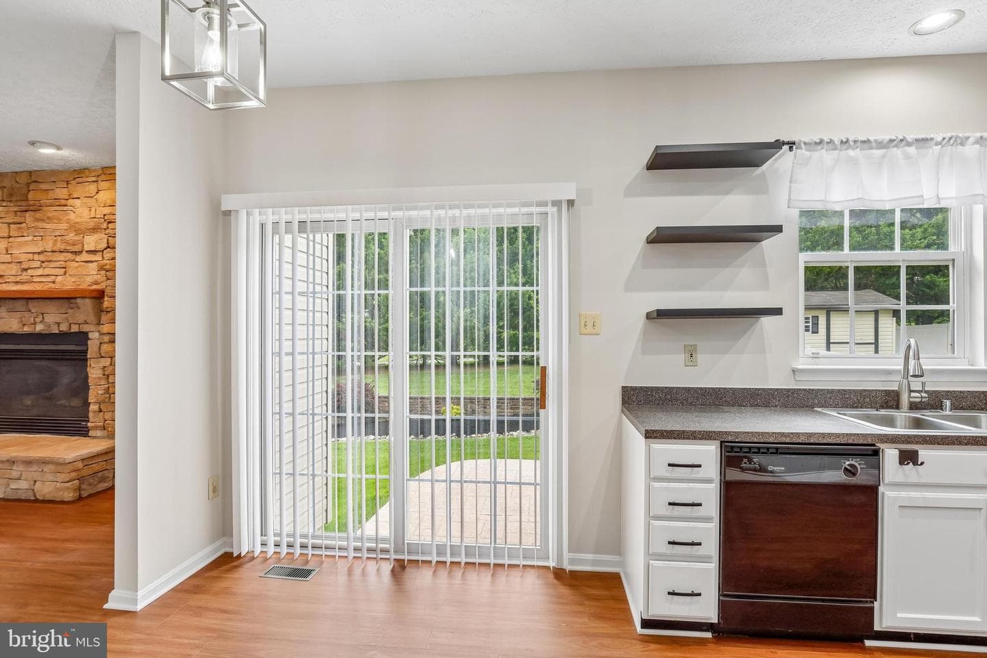 1402 Hilscher Court photo 12