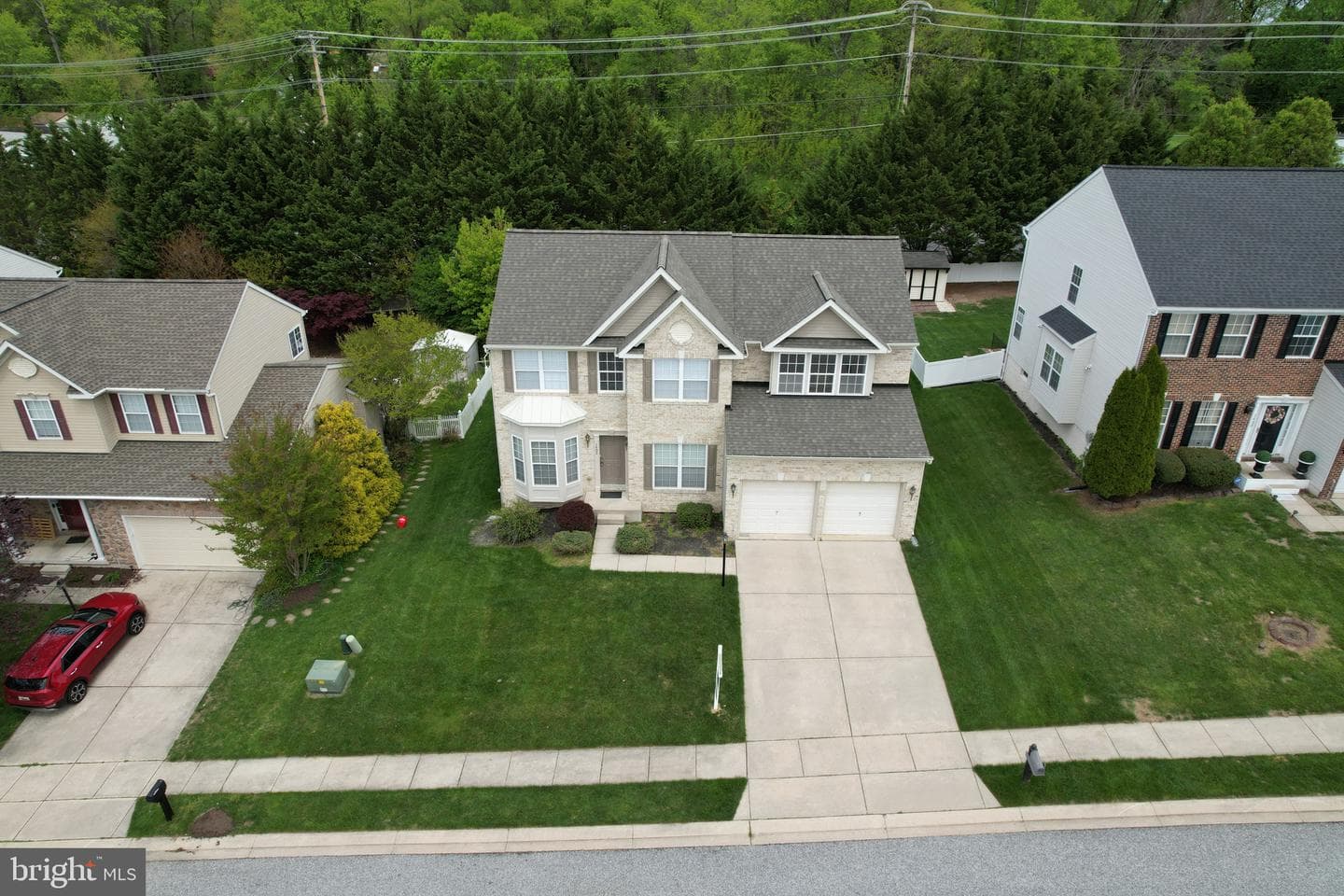1402 Hilscher Court photo 3