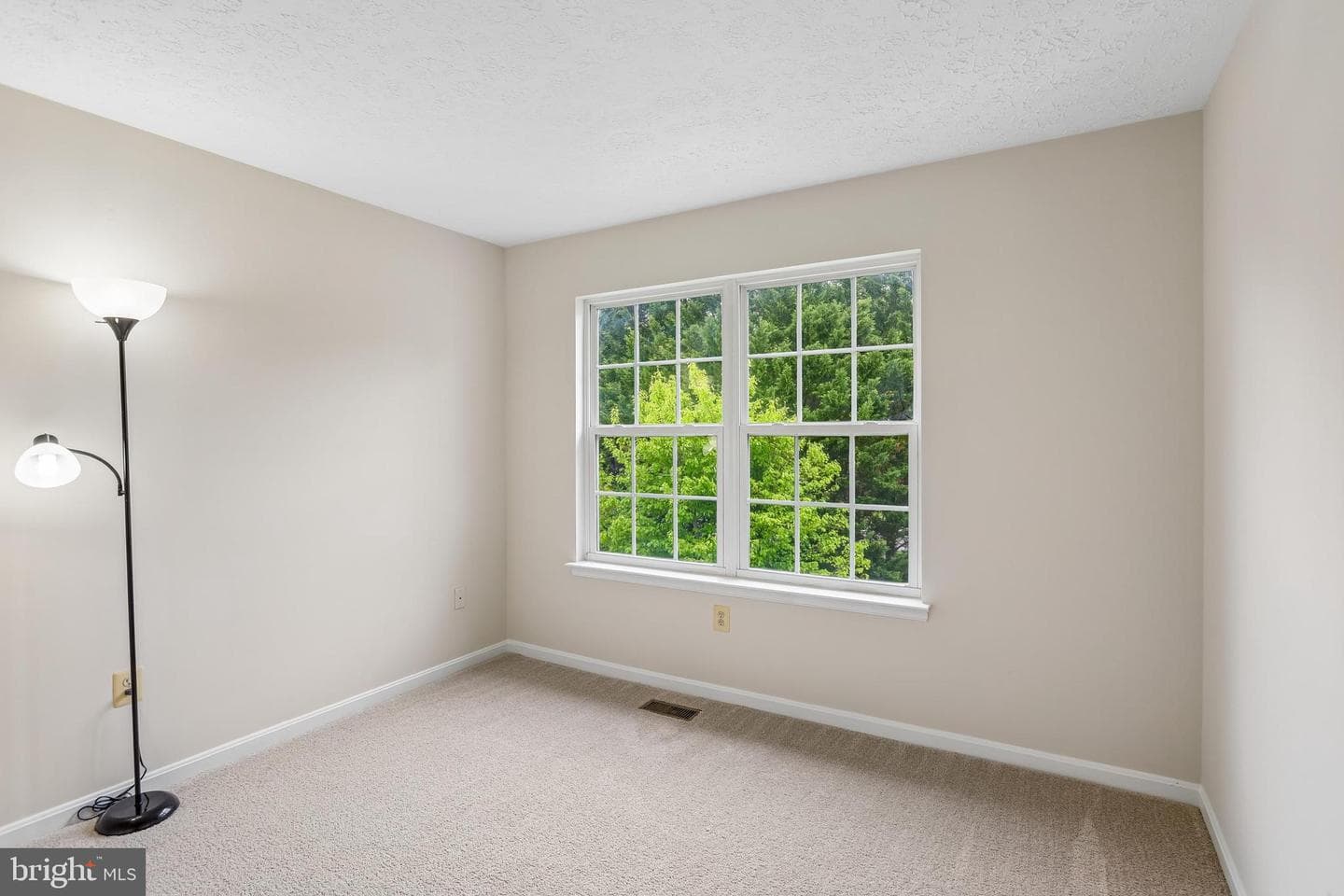 1402 Hilscher Court photo 30