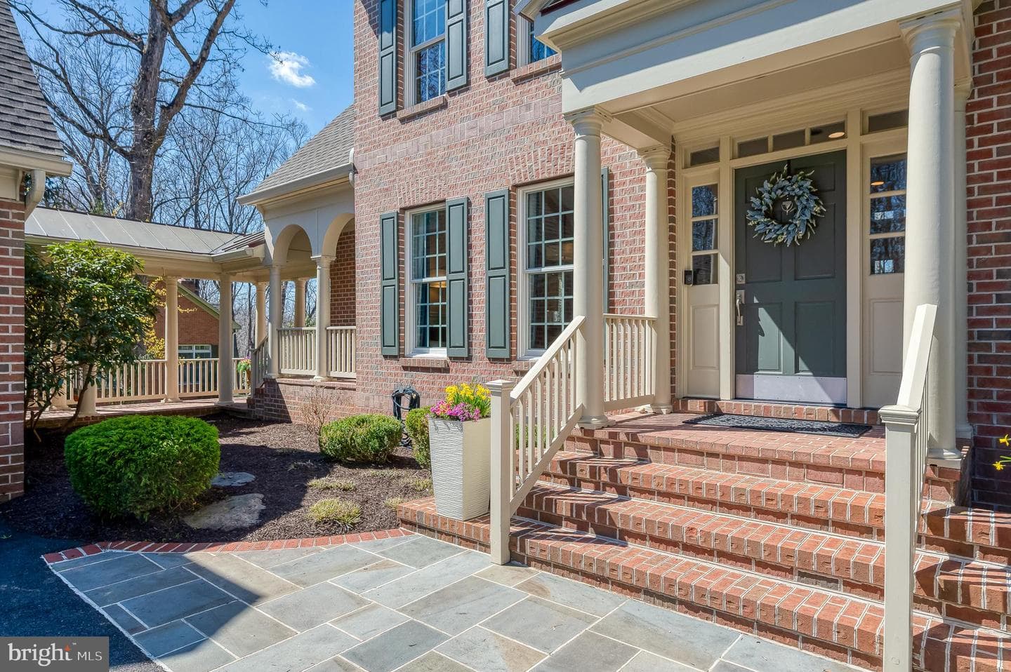 1408 Tayside Way photo 7