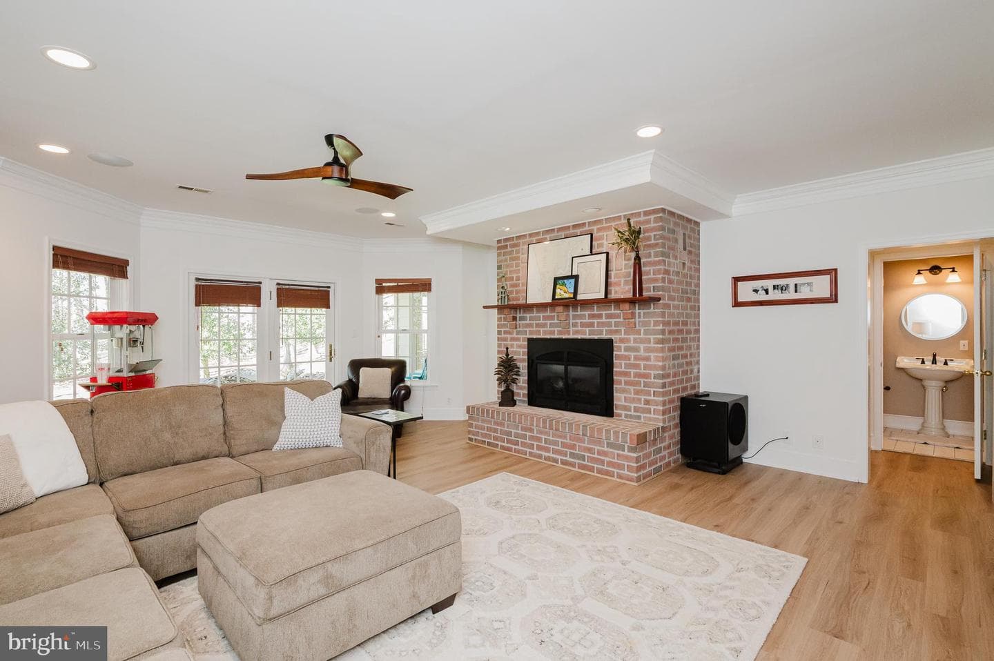 1408 Tayside Way photo 95