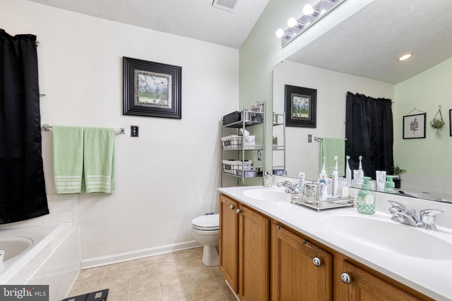 2970 Siwanoy Drive photo 19