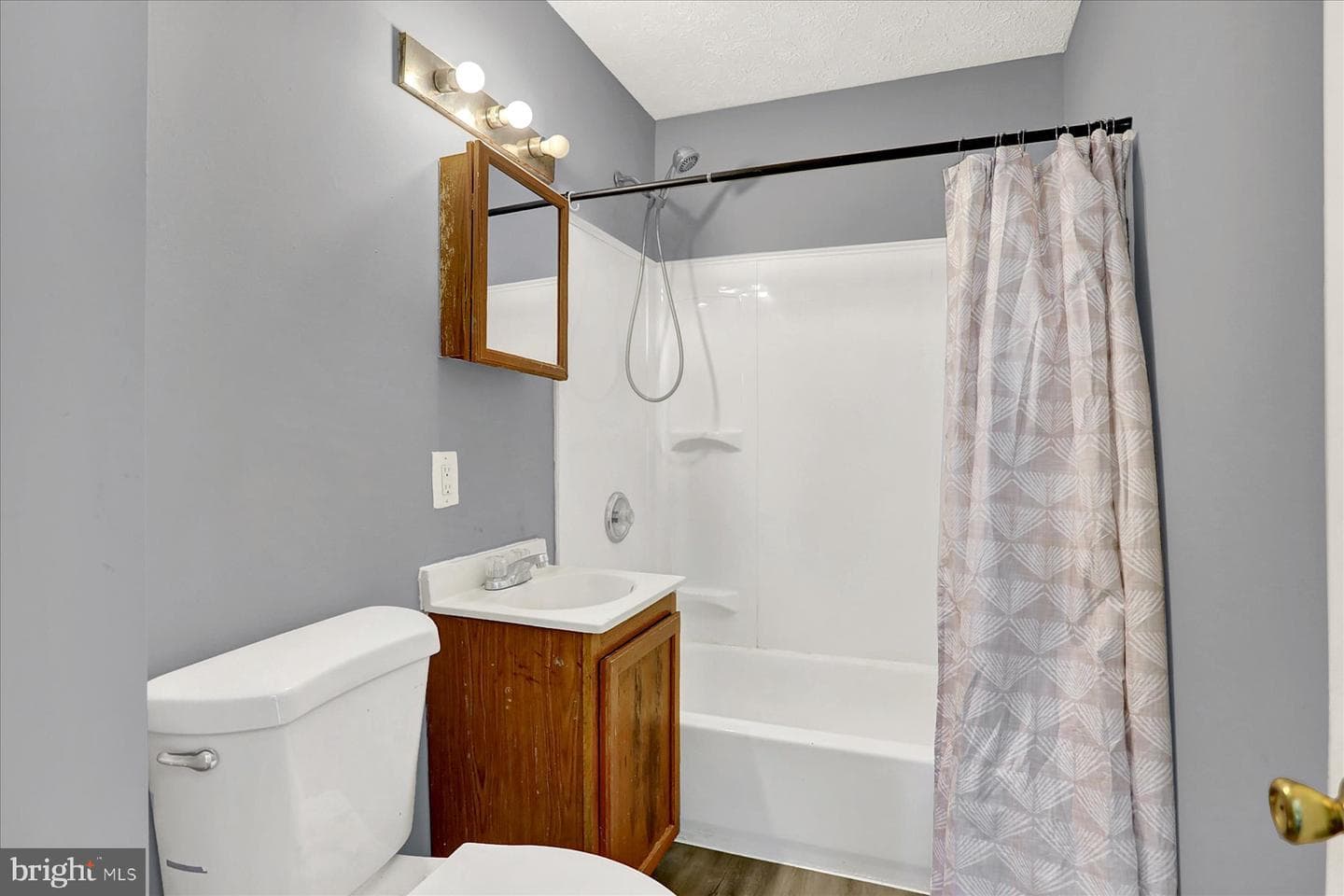 70 Swan Street photo 15