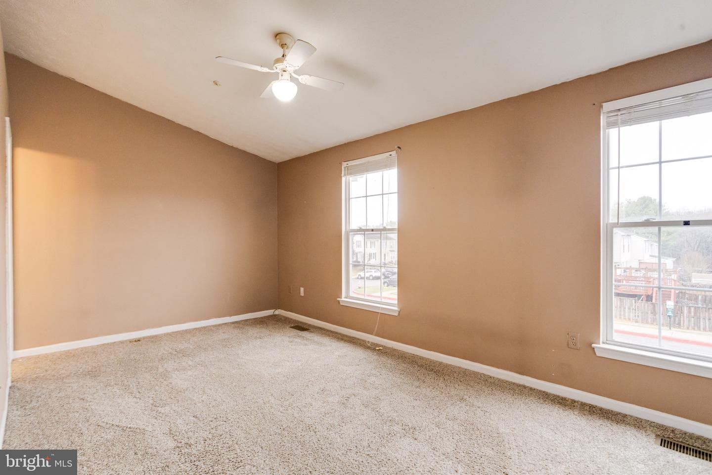 943 Lynham Court #943 photo 20