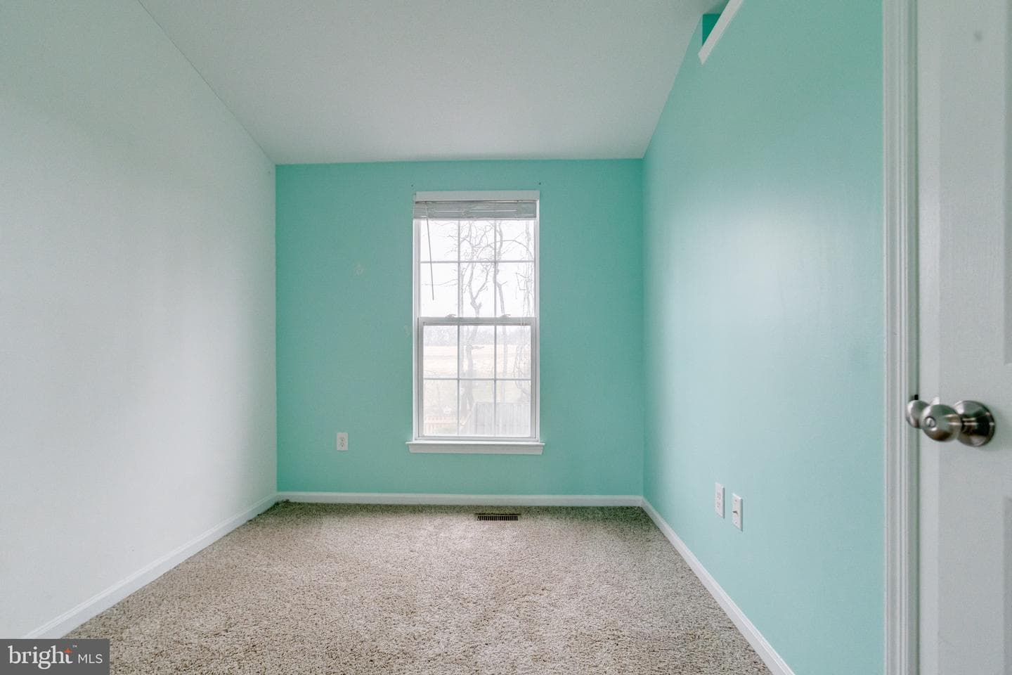 943 Lynham Court #943 photo 30