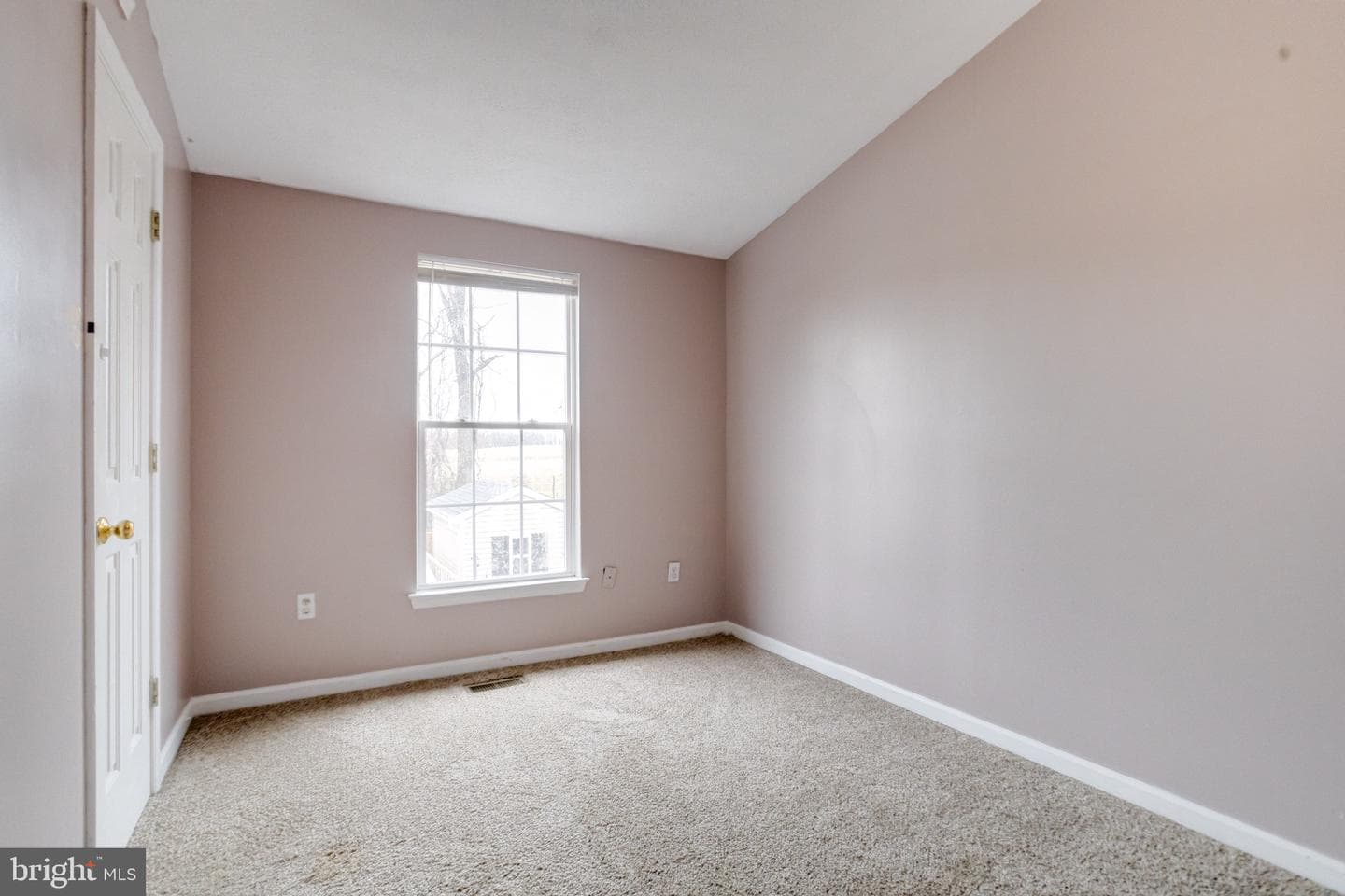 943 Lynham Court #943 photo 34