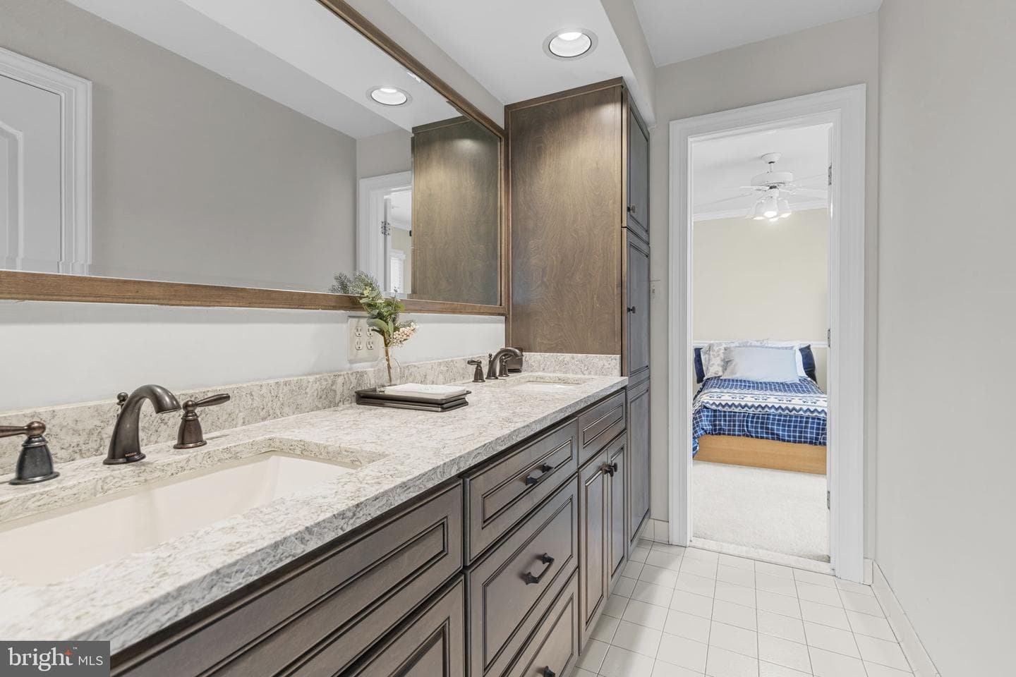 1406 Tayside Way photo 49