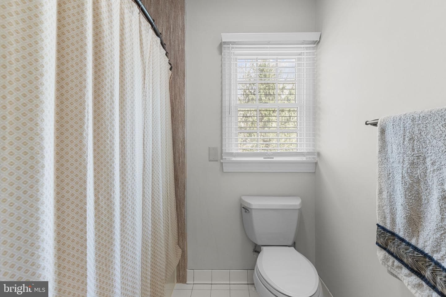 1406 Tayside Way photo 50