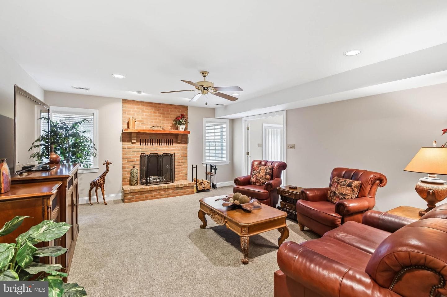 1406 Tayside Way photo 59