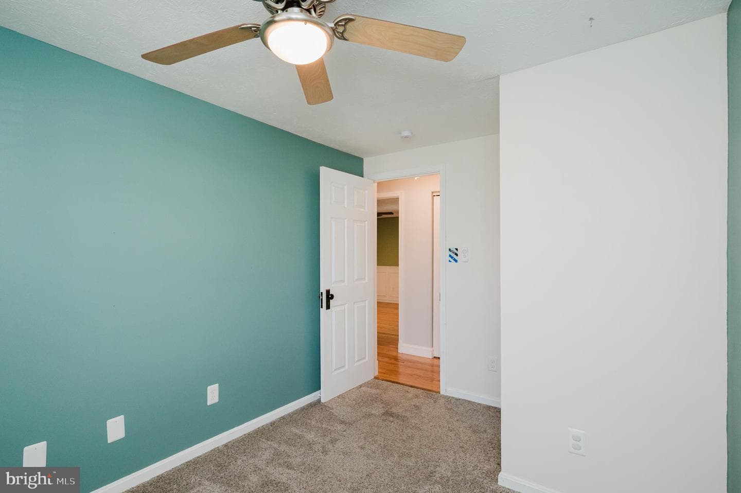 200 Wood Valley Court photo 28