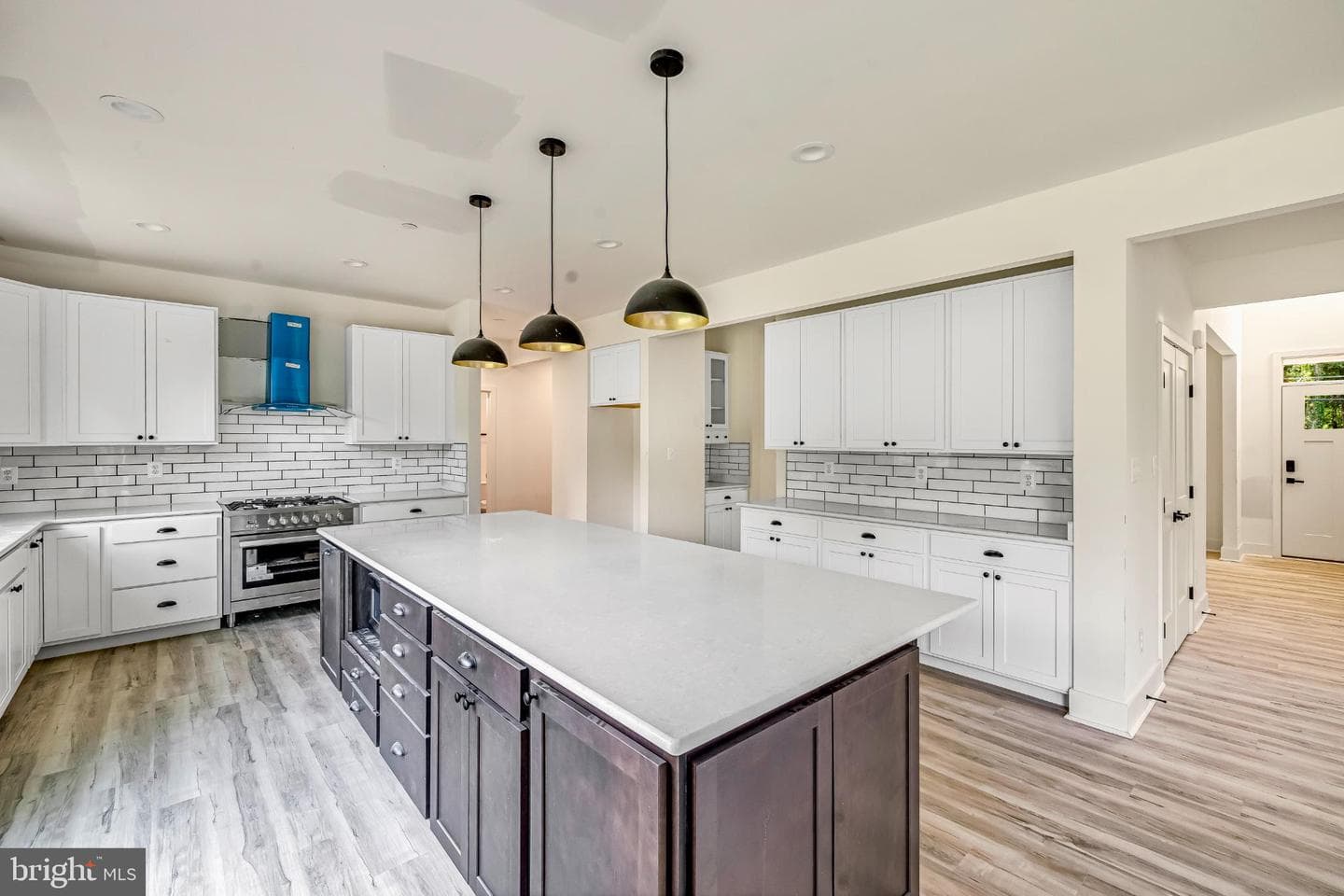 1909 Mitchell Drive photo 22