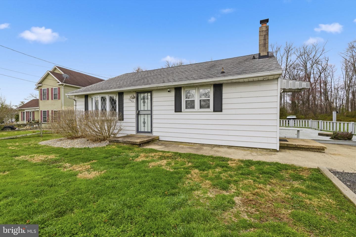 1503 Green Road