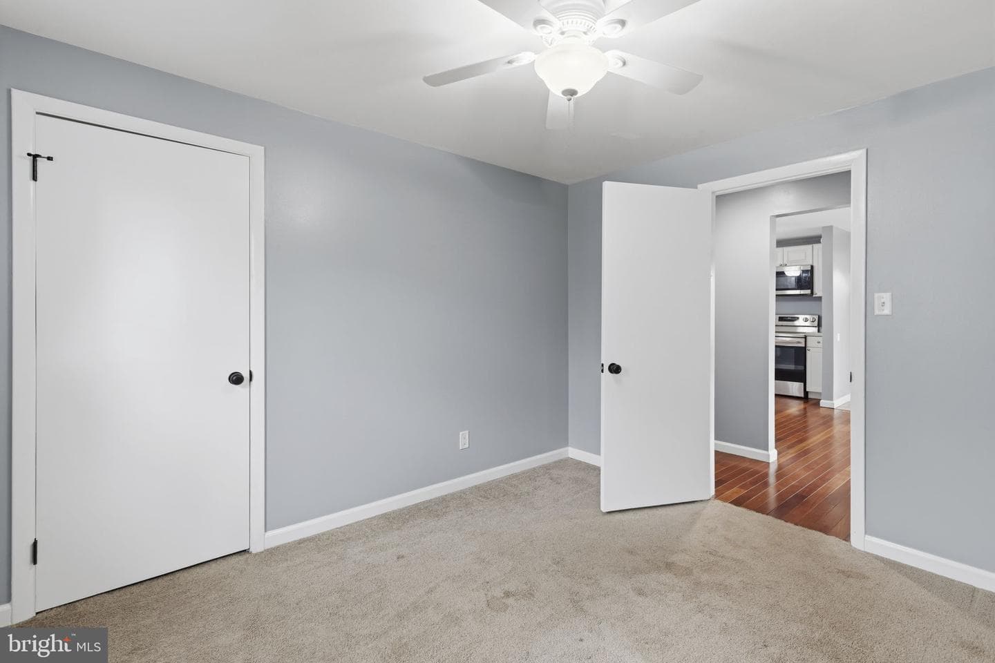 1503 Green Road photo 19